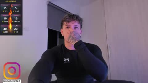 Snapshot of derekolsen_ chatting on November 9, 1:37 am Derek IG Derekolsen2024 online show from November 9, 1:37 am