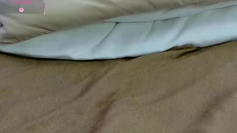 Derieri D online show from September 9, 10:20 pm