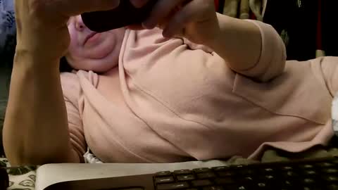 deroseblack online show from February 11, 6:40 am