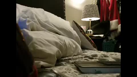 deroseblack online show from March 4, 1:45 am