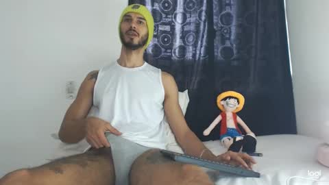 Snapshot of derrymaster chatting on December 26, 3:10 pm JhimyMaster online show from December 26, 3:10 pm