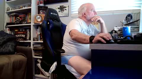 D K online show from February 16, 5:26 pm