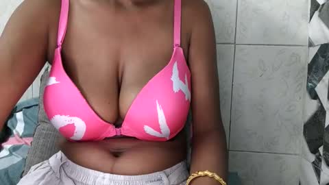 desiprincessaga online show from October 31, 4:02 am