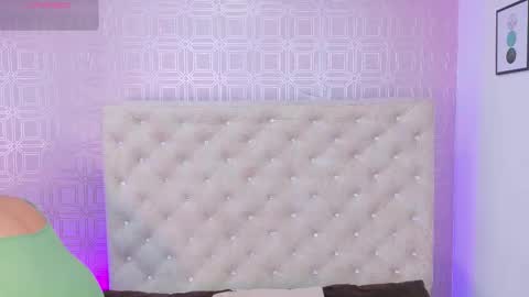 Sara Desire online show from October 2, 11:50 am