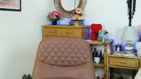 HellenMoon online show from October 14, 6:36 am