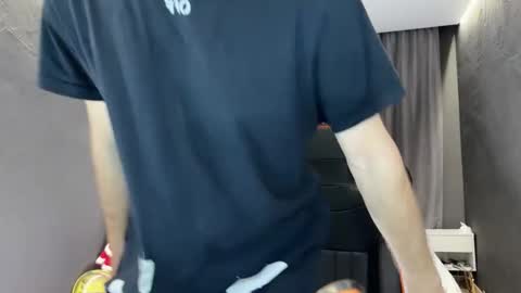 devilnut1 online show from November 23, 5:57 pm