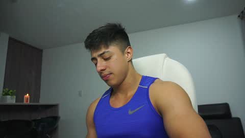 Devin Hunter online show from December 11, 1:05 am