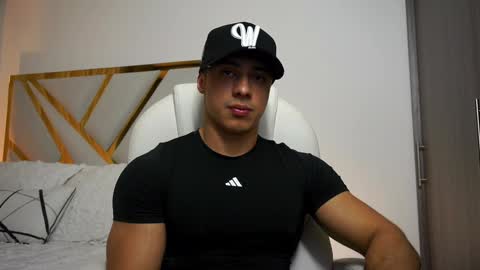 Devin Hunter online show from February 4, 3:33 am