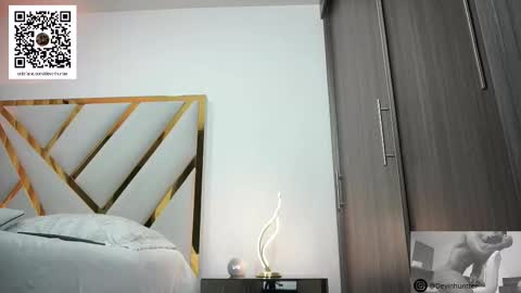 Devin Hunter online show from October 25, 11:43 pm