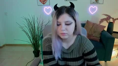 Dia online show from February 9, 1:25 pm