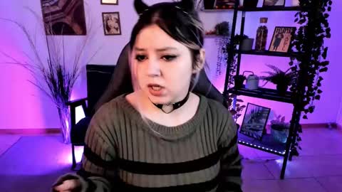 Dia online show from March 5, 5:18 pm