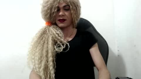 Snapshot of diabla_sexy22cm chatting on November 18, 6:07 am diabla_sexy22cm online show from November 18, 6:07 am