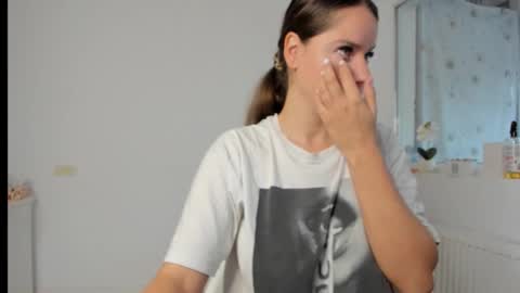 Snapshot of diamondkay_ chatting on November 14, 8:13 am diamondkay_ online show from November 14, 8:13 am