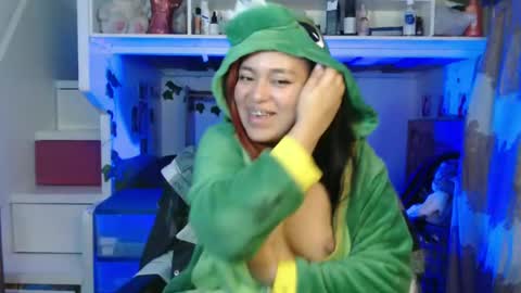 diana online show from December 22, 5:23 am