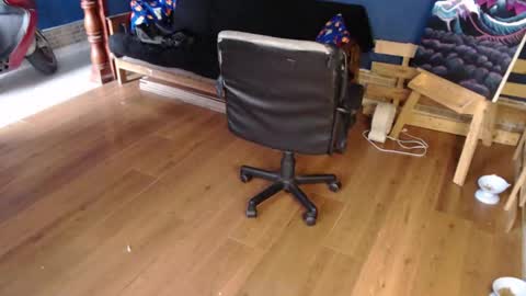 diana online show from March 9, 4:33 pm