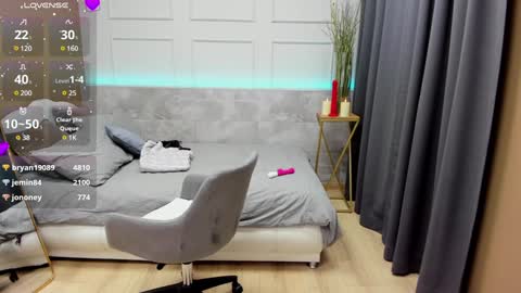 Snapshot of diana_soft chatting on December 7, 11:40 am Diana online show from December 7, 11:40 am