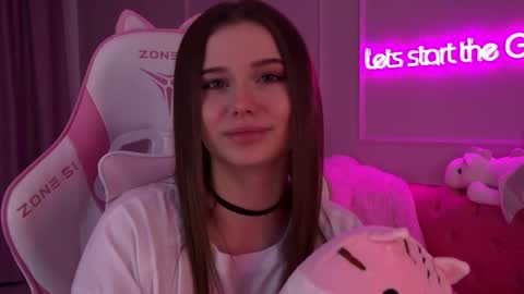 Diana online show from February 19, 3:28 am