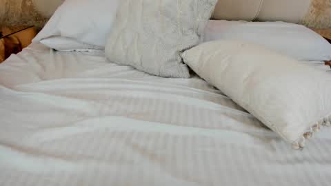 dianac1998 online show from December 3, 4:28 pm