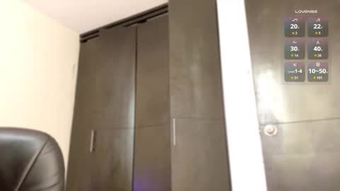 dianadirty1 online show from October 1, 2:56 pm