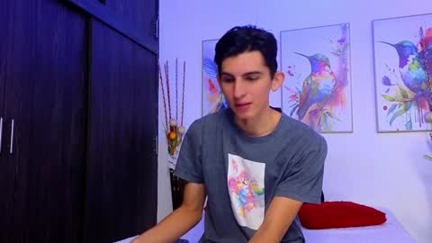 Snapshot of dianayleo chatting on December 7, 11:51 am Ana Leo online show from December 7, 11:51 am