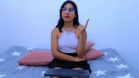 Snapshot of dianayleo chatting on January 22, 6:10 pm Ana Leo online show from January 22, 6:10 pm