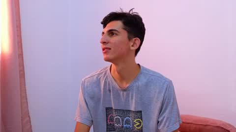 Snapshot of dianayleo chatting on January 24, 12:20 pm Ana Leo online show from January 24, 12:20 pm