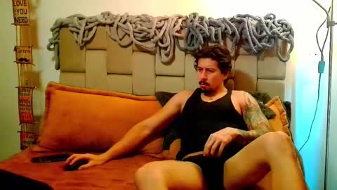 Snapshot of dickdamian_ chatting on March 9, 2:29 am Damin online show from March 9, 2:29 am