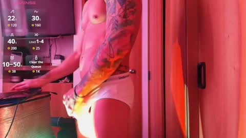 Snapshot of dickdamian_ chatting on November 11, 2:55 am Damin online show from November 11, 2:55 am