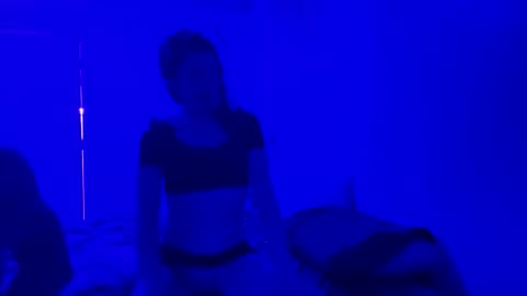 Snapshot of dickerdown1221 chatting on December 20, 11:28 am dickerdown1221 online show from December 20, 11:28 am