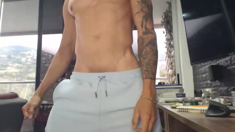 Diego Ortega online show from December 4, 9:45 pm