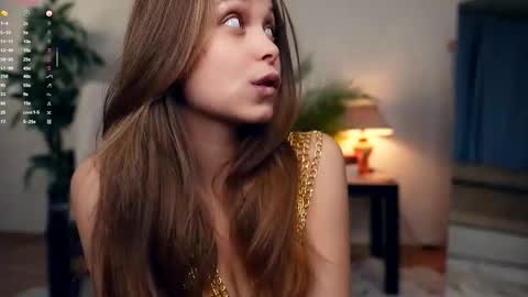 Elwyna online show from October 9, 7:01 pm