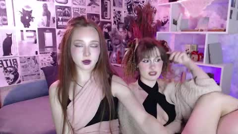 Hi im Alice 3 Im usualy online 03-10 or 17-21 UTC0 online show from October 27, 5:50 pm