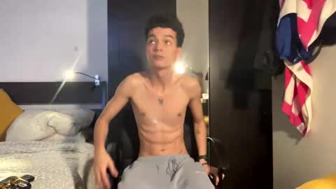 Andrew online show from October 12, 8:52 pm