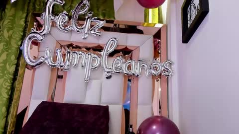 dilan_scootk_ online show from February 1, 5:26 pm