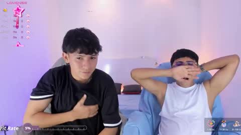 dilan y noha online show from November 14, 7:45 pm