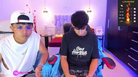 dilan y noha online show from November 17, 6:24 pm