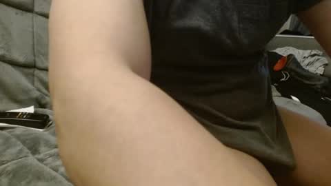 Snapshot of dildobandit213 chatting on December 5, 9:50 pm dildobandit online show from December 5, 9:50 pm