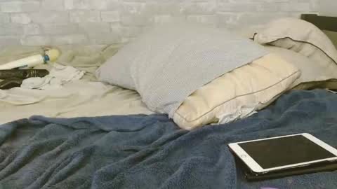 Snapshot of dildobandit213 chatting on September 18, 6:54 pm dildobandit online show from September 18, 6:54 pm