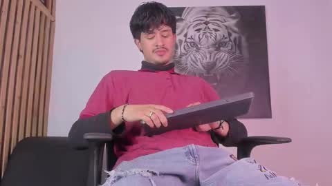 Dimitri online show from October 10, 9:25 pm