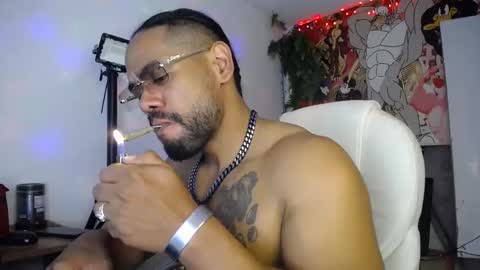 Snapshot of dimitry_muscle chatting on December 4, 12:19 am dimitry kyle mucle online show from December 4, 12:19 am