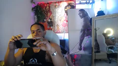 Snapshot of dimitry_muscle chatting on December 10, 2:17 pm dimitry kyle mucle online show from December 10, 2:17 pm