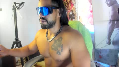 Snapshot of dimitry_muscle chatting on December 13, 12:50 pm dimitry kyle mucle online show from December 13, 12:50 pm