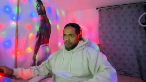 Snapshot of dimitry_muscle chatting on January 26, 3:06 am dimitry kyle mucle online show from January 26, 3:06 am