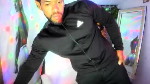 Snapshot of dimitry_muscle chatting on February 10, 12:19 am dimitry kyle mucle online show from February 10, 12:19 am