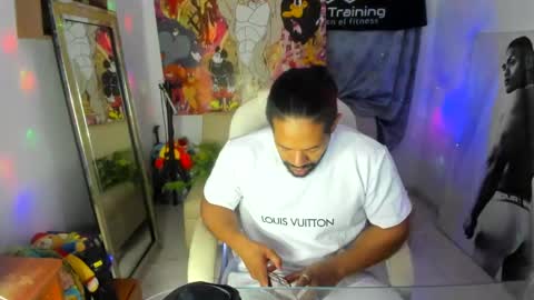 Snapshot of dimitry_muscle chatting on October 3, 12:51 am dimitry kyle mucle online show from October 3, 12:51 am