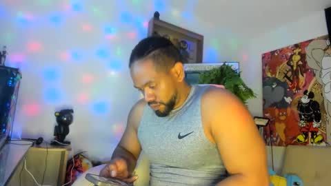 Snapshot of dimitry_muscle chatting on November 8, 12:11 am dimitry kyle mucle online show from November 8, 12:11 am