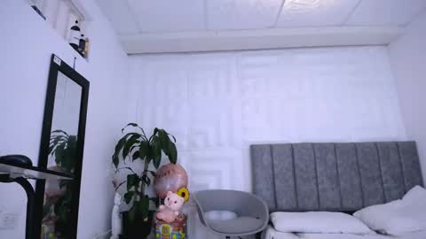 DINA online show from January 24, 4:17 pm