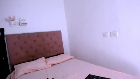 DINA online show from November 9, 5:55 pm