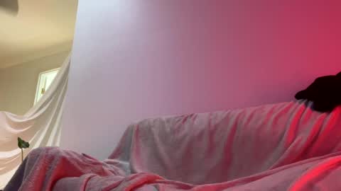 dion_thicc online show from March 7, 5:08 am