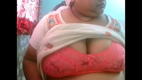 Snapshot of dipa2345 chatting on November 6, 4:35 am dipa2345 online show from November 6, 4:35 am